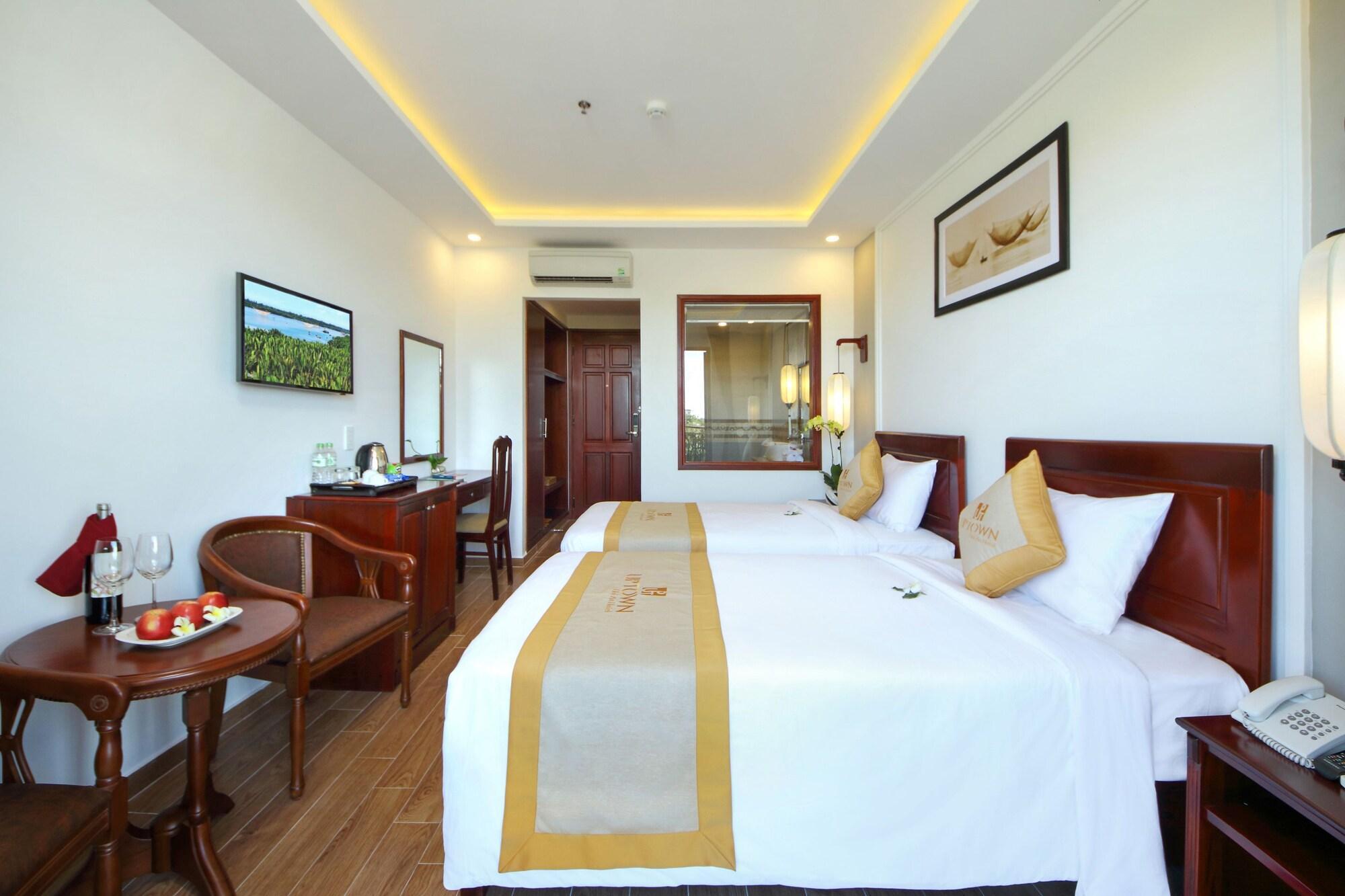 Uptown Hoi An Hotel & Spa Екстериор снимка
