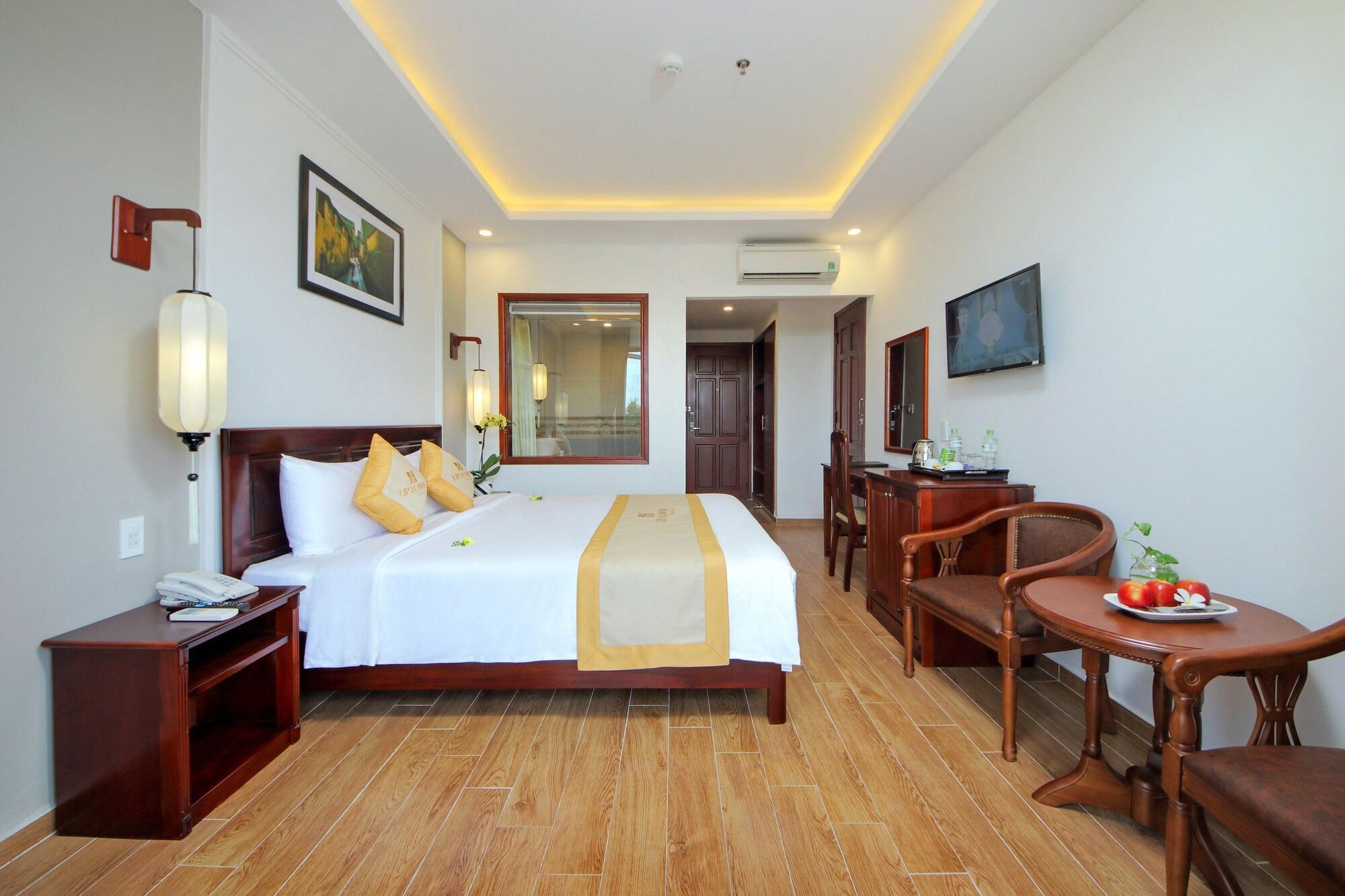 Uptown Hoi An Hotel & Spa Екстериор снимка