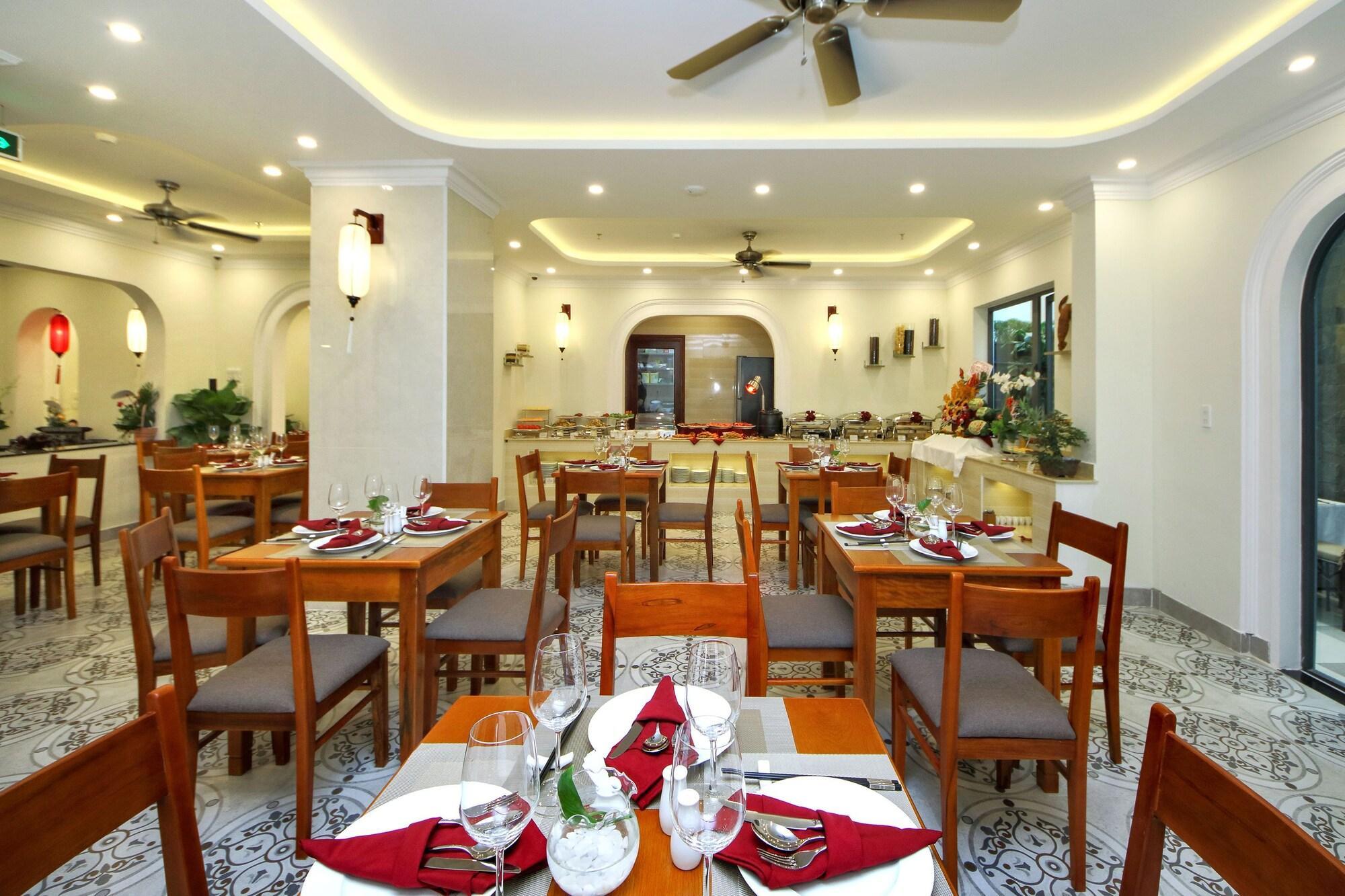 Uptown Hoi An Hotel & Spa Екстериор снимка